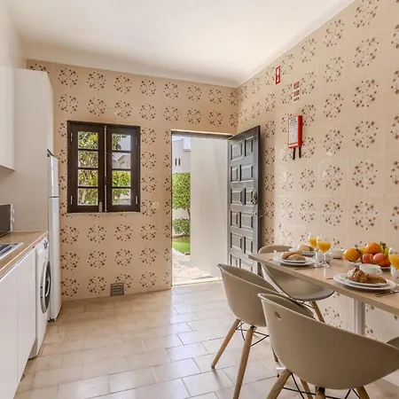 Villa #392 Spacious 4br In Shared Pool *